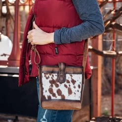 STS Ranchwear Cowhide Derby Bucket Bag -Western Fashion Ladies img13924 sts ranchwear cowhide derby bucket bag