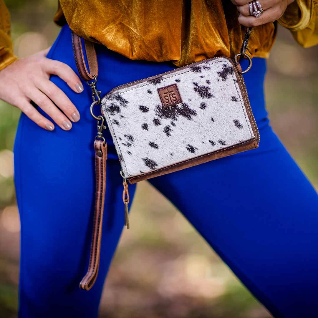 STS Ranchwear Cowhide Package Deal Crossbody Purse 2 STS Ranchwear Cowhide Package Deal Crossbody Purse - Image 2