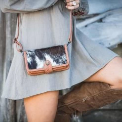 STS Ranchwear Yipee Kiyay Crossbody Wallet -Western Fashion Ladies img44954 sts ranchwear yipee kiyay crossbody wallet