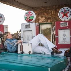 STS Ranchwear Cowhide Ruby Purse 8 STS Ranchwear Cowhide Ruby Purse -Western Fashion Ladies img59418 sts ranchwear cowhide ruby purse