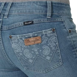 Wrangler Women's Retro Paisley Pocket Bootcut Jeans -Western Fashion Ladies img65411 wrangler women s retro paisley pocket bootcut jeans