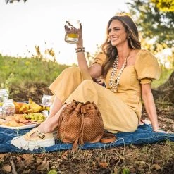 STS Ranchwear Sweet Grass Woven Leather Bucket Bag -Western Fashion Ladies img85020 sts ranchwear sweet grass woven leather bucket bag