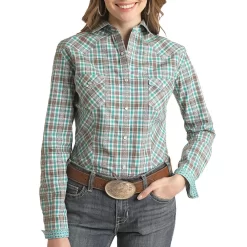 Rough Stock Women's Arrow Detail Plaid Snap Shirt